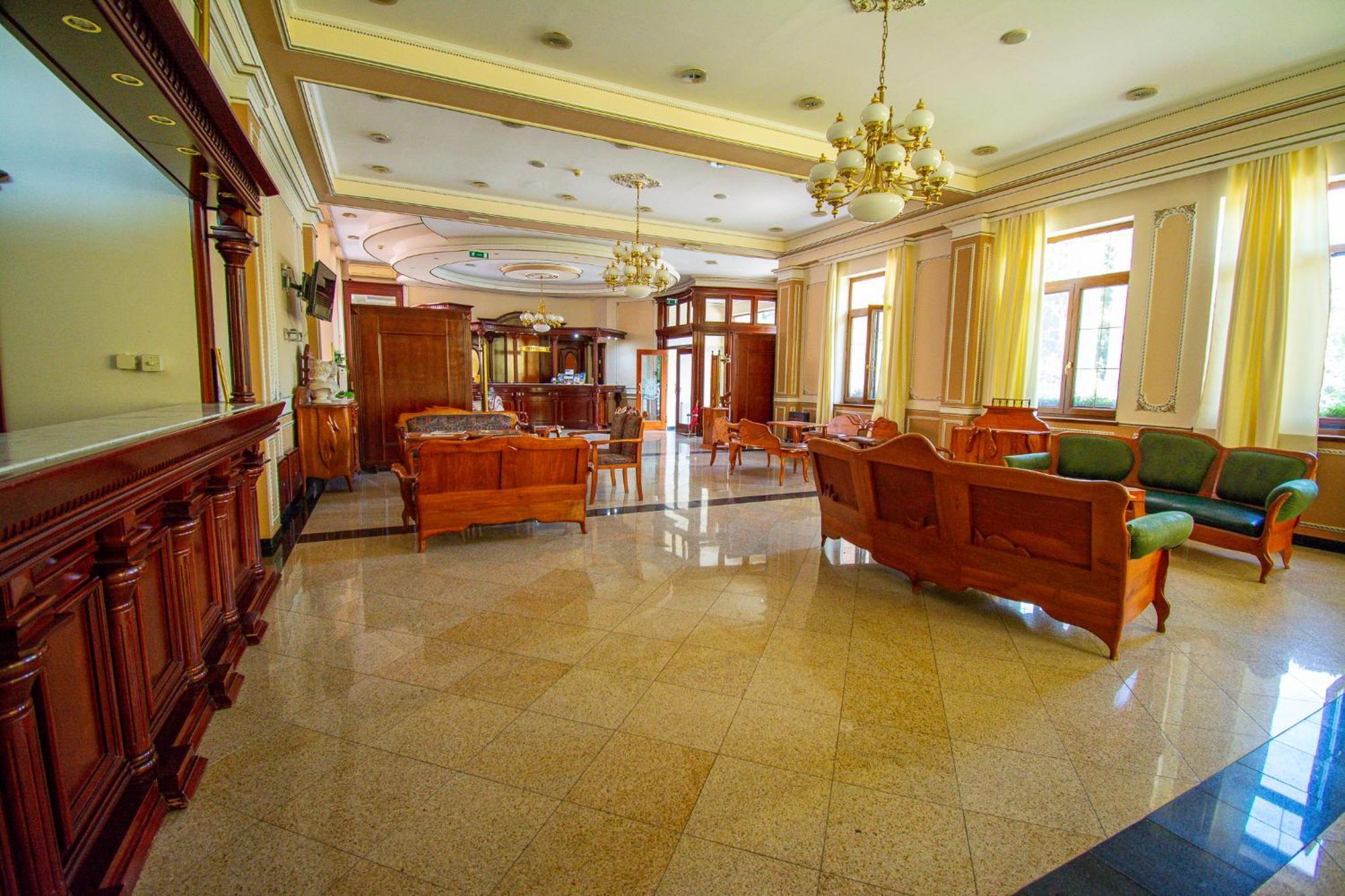 Hotel Villa Majur Subotica Extérieur photo